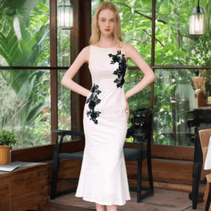 ホワイトスパンコールデザインドレス